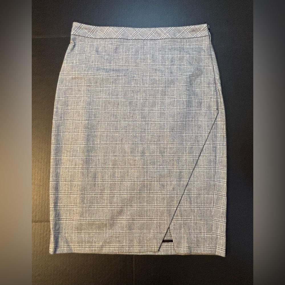 Banana Republic Pencil Skirt Womens 12 Grey Checkered Hips-Wrap Split Hem